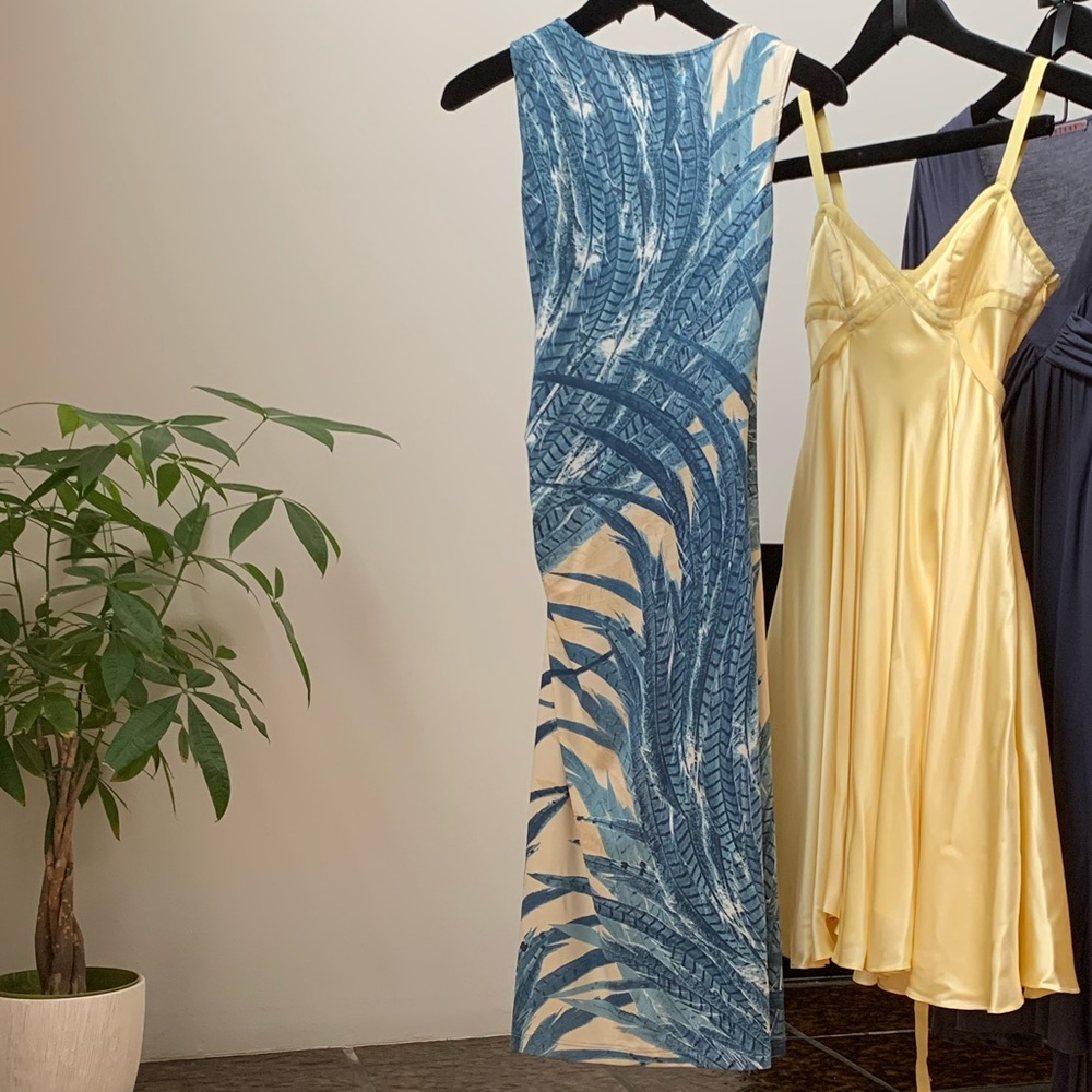 EUC RUCH FAUX WRAP DRESS - Picture 2 of 8